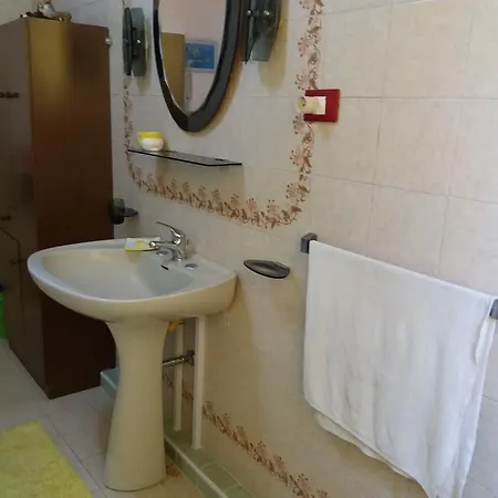 Apartament La Casa Di Pina SantʼAntìoco